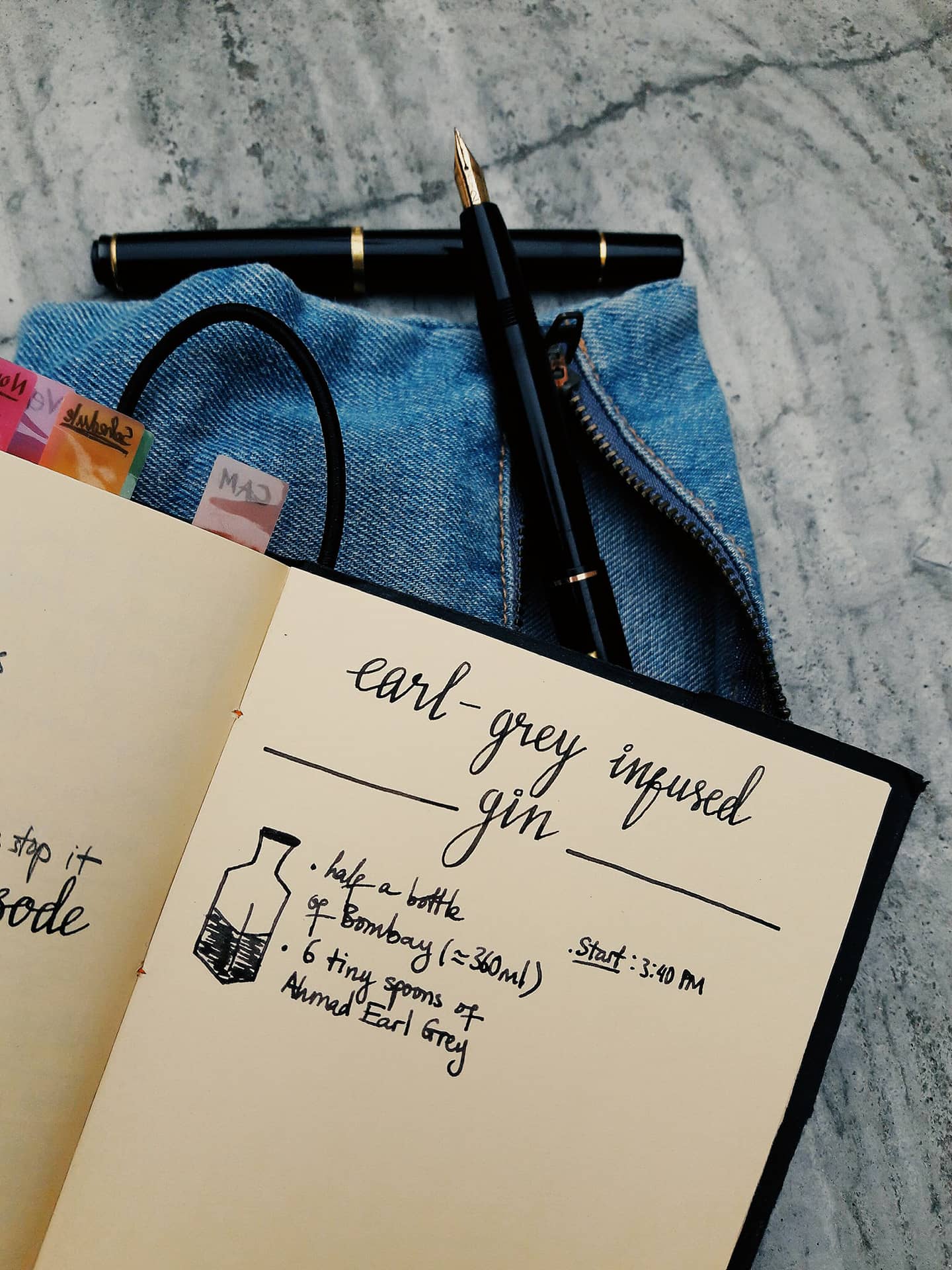 Bút Waterman vintage và Earl Grey infused Gin